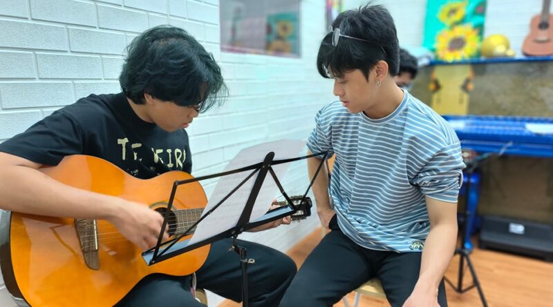 lớp dạy guitar chuyên nghiệp tại tphcm