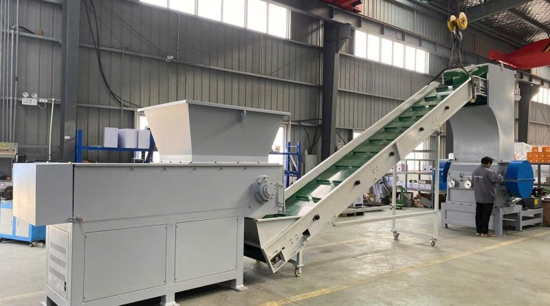 băng tải cấp liệu ngành nhựa