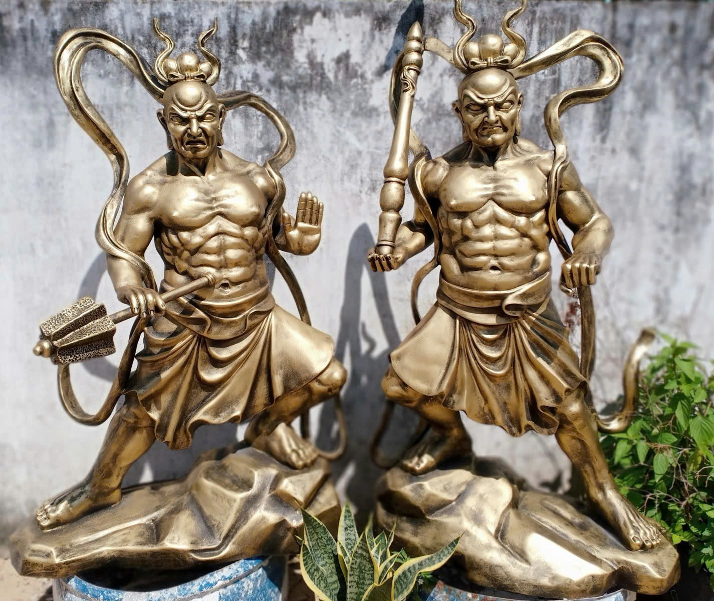 tượng kim cang hộ pháp